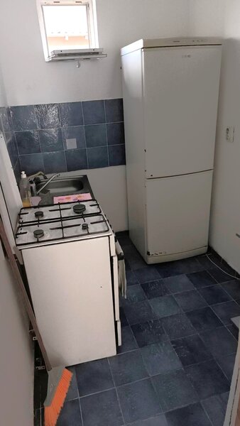 Giurgiului, CFR Progresul, 30 min. de Piata Unirii cu STB, modesta, in vila